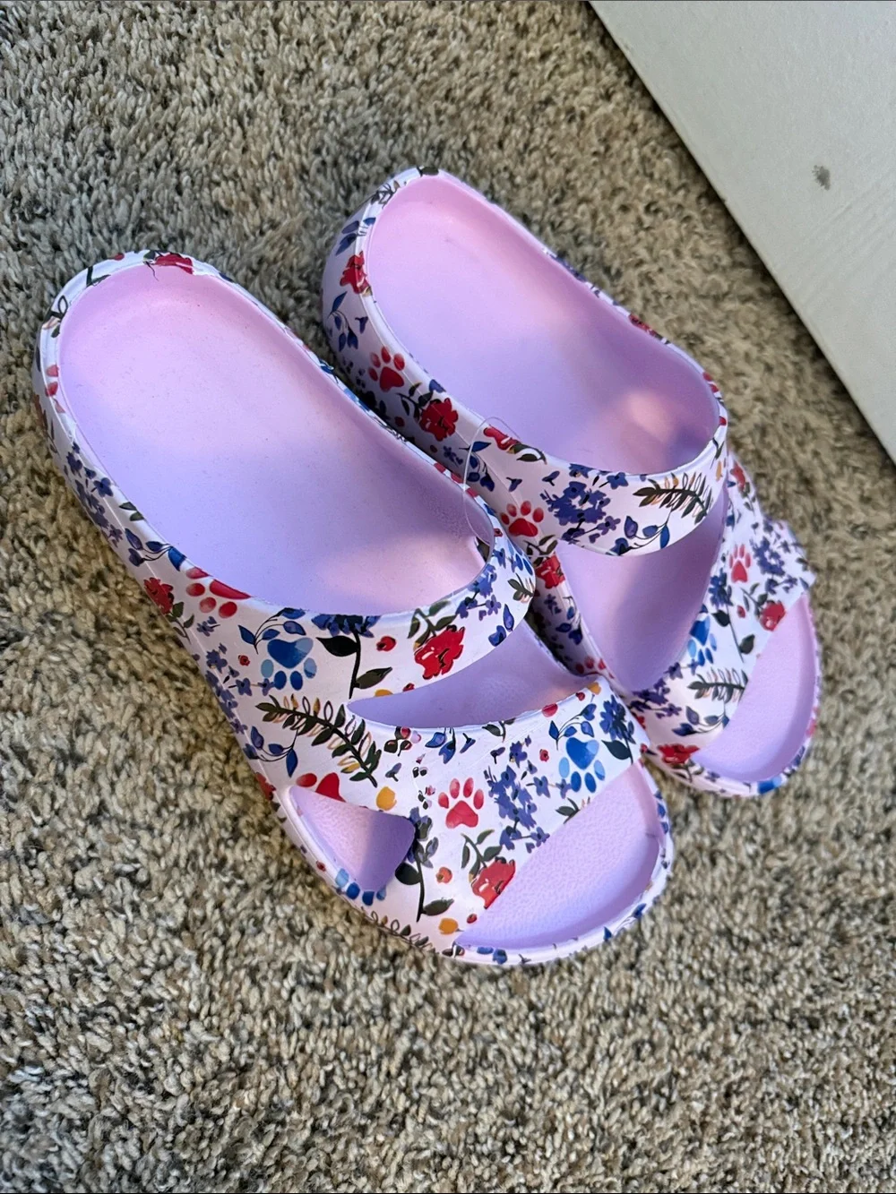 Women’s Pink Floral Paw Slip-On Sandals - Picture 3 of 5
